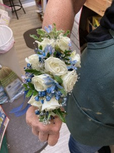 White and blue Long Wrist Corsage